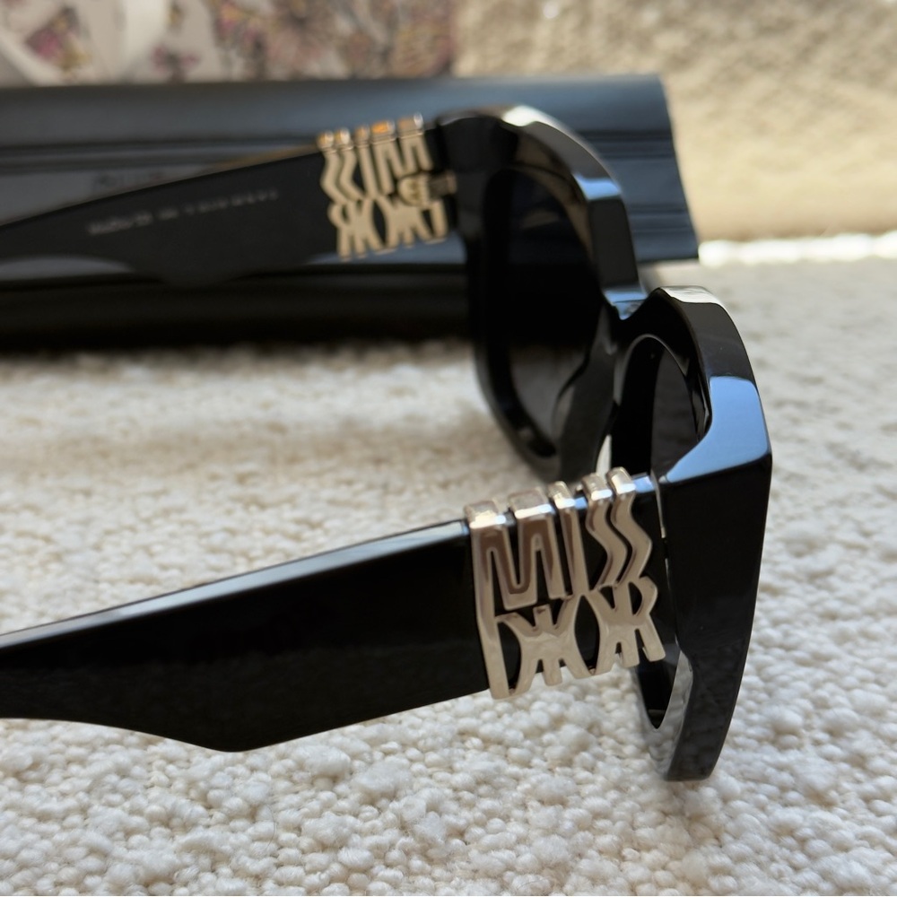 Christian Dior Miss Dior Black Sunglasses | MissDior S21 - Picture 12 of 16